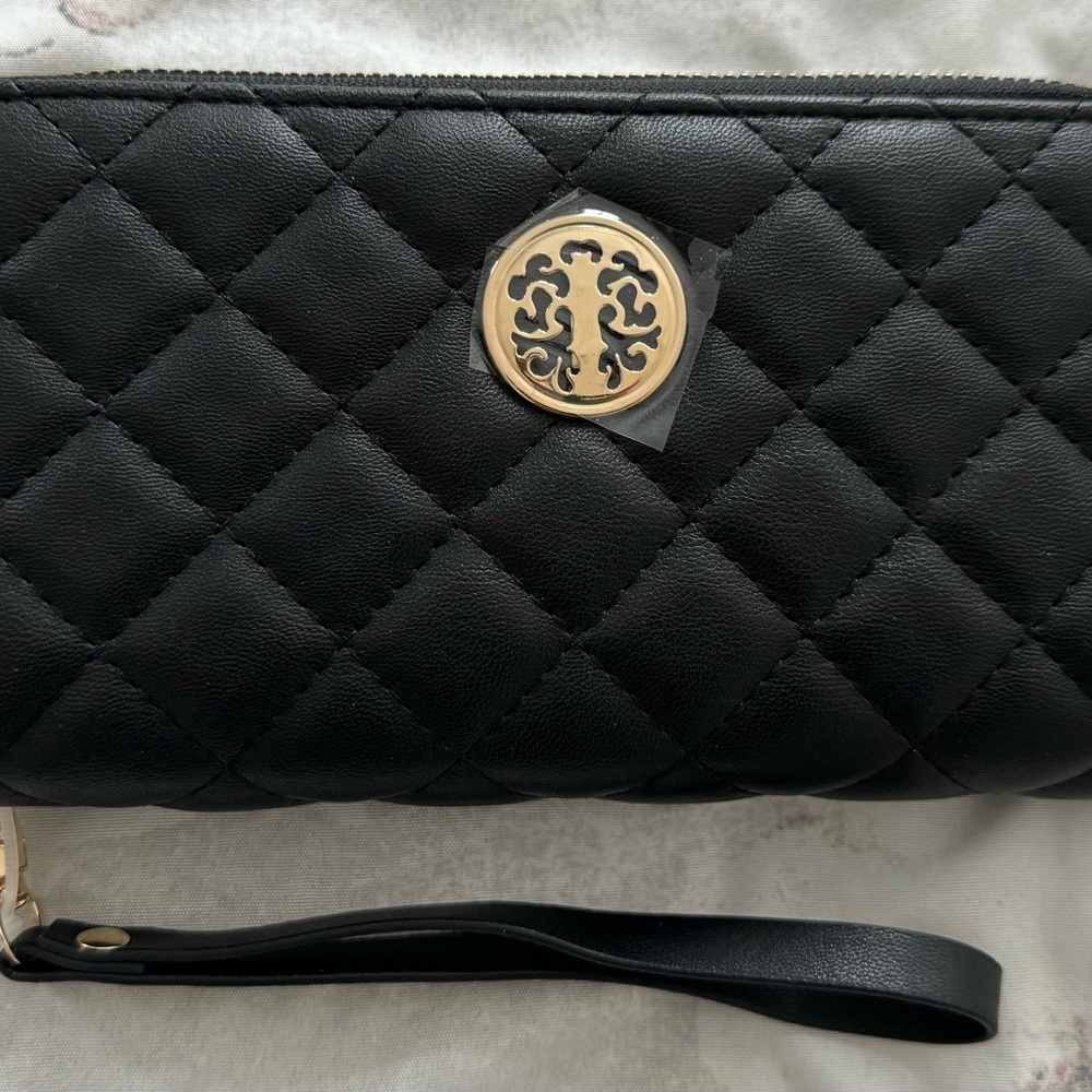 NWT Vegan Black quilted gold logo two zipper wristlet wallet, size 7”x4”, chic